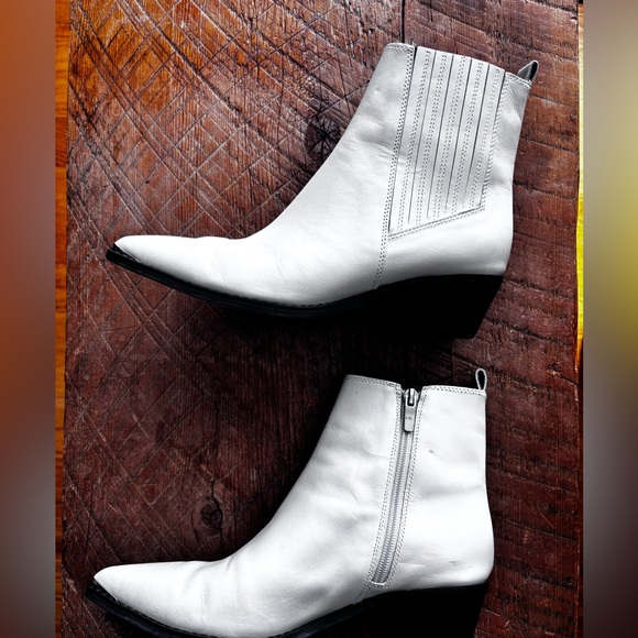 Marc Fisher White Western Booties - Picture 4 of 7